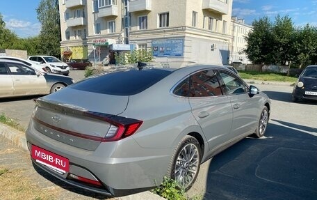 Hyundai Sonata VIII, 2022 год, 3 190 000 рублей, 6 фотография
