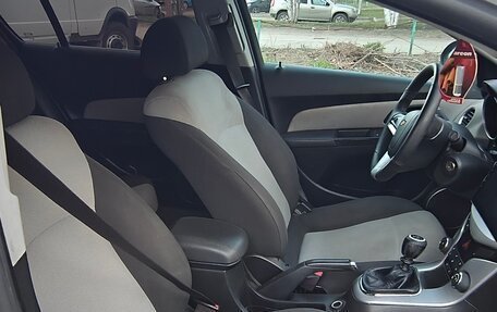 Chevrolet Cruze II, 2013 год, 880 000 рублей, 8 фотография