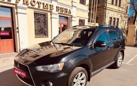 Mitsubishi Outlander III рестайлинг 3, 2012 год, 950 000 рублей, 3 фотография