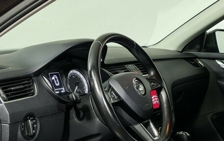 Skoda Octavia, 2017 год, 1 697 000 рублей, 13 фотография