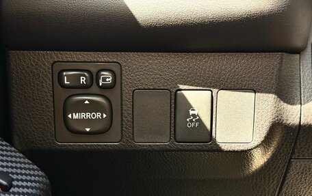 Toyota RAV4, 2013 год, 1 999 000 рублей, 21 фотография