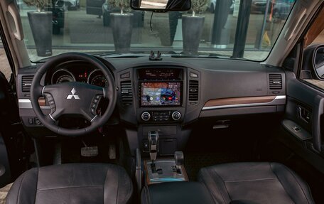 Mitsubishi Pajero IV, 2011 год, 1 565 000 рублей, 16 фотография