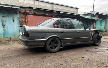 BMW 5 серия, 1989 год, 370 000 рублей, 3 фотография