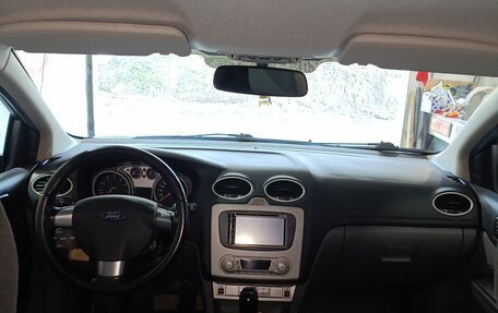 Ford Focus II рестайлинг, 2010 год, 670 000 рублей, 2 фотография