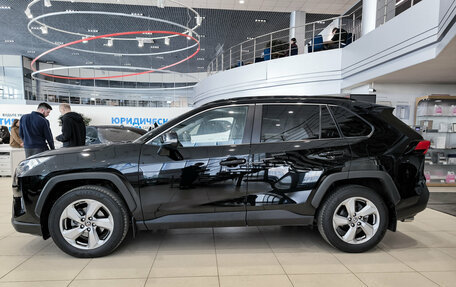 Toyota RAV4, 2021 год, 4 499 000 рублей, 8 фотография
