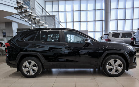 Toyota RAV4, 2021 год, 4 499 000 рублей, 4 фотография