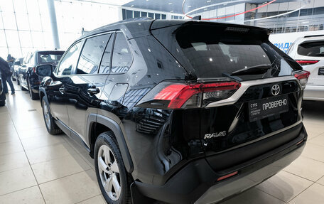 Toyota RAV4, 2021 год, 4 499 000 рублей, 7 фотография