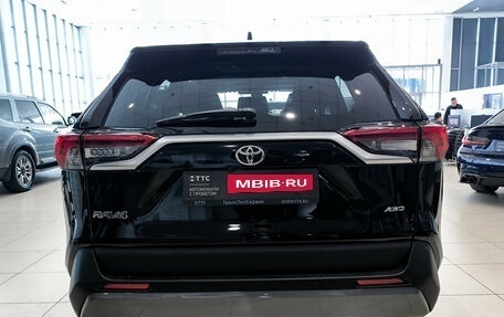 Toyota RAV4, 2021 год, 4 499 000 рублей, 6 фотография