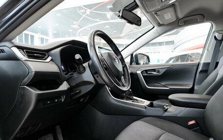 Toyota RAV4, 2021 год, 4 499 000 рублей, 16 фотография