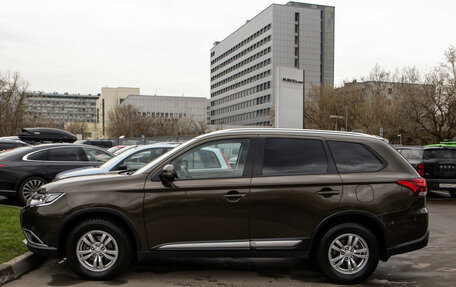 Mitsubishi Outlander III рестайлинг 3, 2018 год, 2 048 000 рублей, 6 фотография