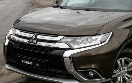 Mitsubishi Outlander III рестайлинг 3, 2018 год, 2 048 000 рублей, 15 фотография