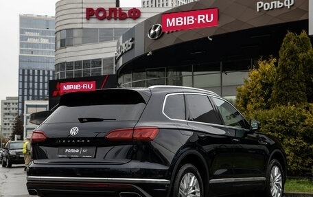 Volkswagen Touareg III, 2019 год, 5 998 000 рублей, 4 фотография
