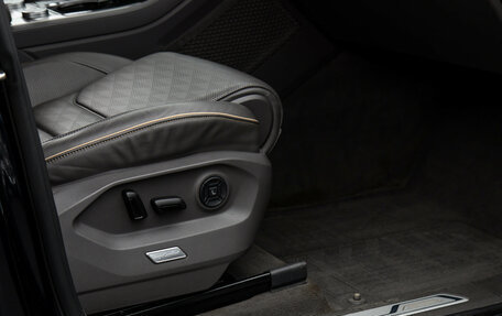 Volkswagen Touareg III, 2019 год, 5 998 000 рублей, 14 фотография