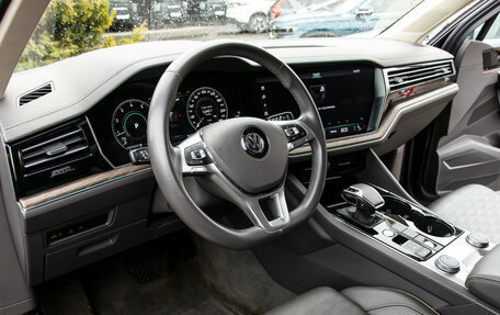 Volkswagen Touareg III, 2019 год, 5 998 000 рублей, 19 фотография