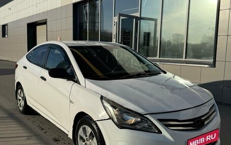 Hyundai Solaris II рестайлинг, 2015 год, 1 фотография