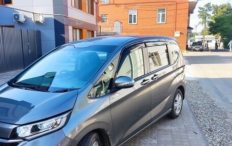 Honda Freed II, 2021 год, 1 550 000 рублей, 1 фотография