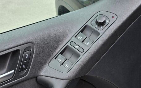 Volkswagen Tiguan I, 2010 год, 1 000 000 рублей, 9 фотография