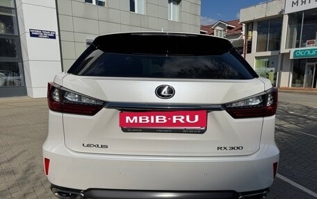 Lexus RX IV рестайлинг, 2019 год, 4 590 000 рублей, 5 фотография