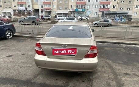 Toyota Camry V40, 2003 год, 600 000 рублей, 2 фотография