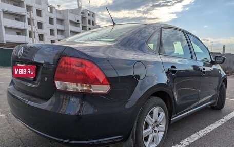 Volkswagen Polo VI (EU Market), 2013 год, 710 000 рублей, 2 фотография