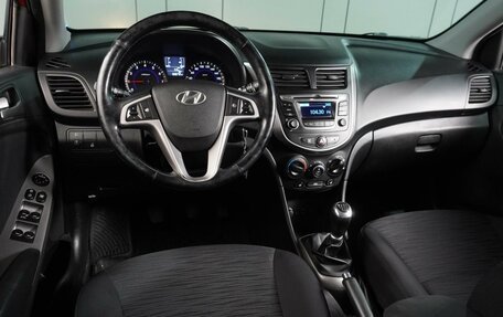 Hyundai Solaris II рестайлинг, 2014 год, 949 000 рублей, 6 фотография
