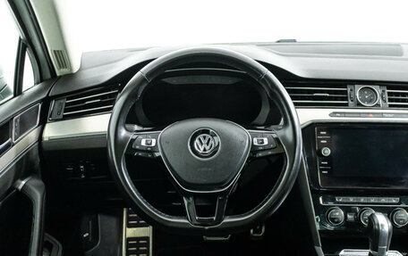 Volkswagen Passat B8 рестайлинг, 2019 год, 2 549 700 рублей, 20 фотография