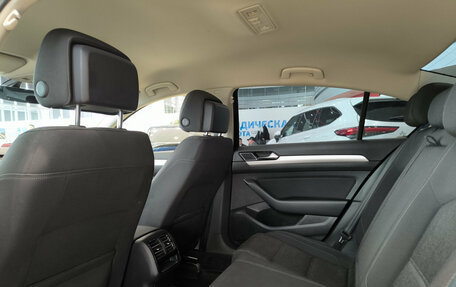 Volkswagen Passat B8 рестайлинг, 2016 год, 1 950 000 рублей, 15 фотография