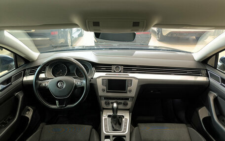 Volkswagen Passat B8 рестайлинг, 2016 год, 1 950 000 рублей, 17 фотография