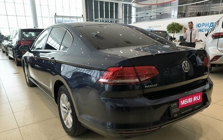 Volkswagen Passat B8 рестайлинг, 2016 год, 1 950 000 рублей, 8 фотография