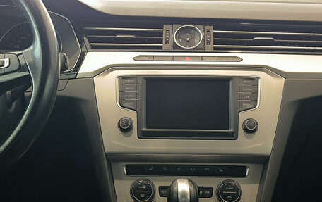 Volkswagen Passat B8 рестайлинг, 2016 год, 1 950 000 рублей, 18 фотография