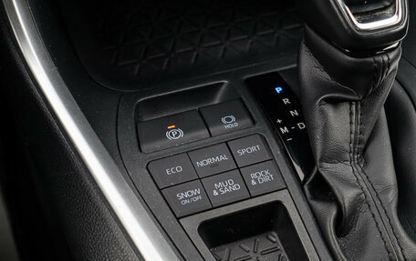 Toyota RAV4, 2020 год, 3 000 000 рублей, 15 фотография