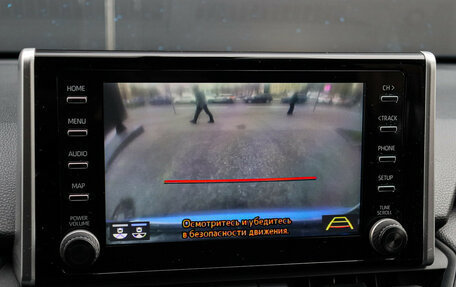 Toyota RAV4, 2020 год, 3 000 000 рублей, 18 фотография