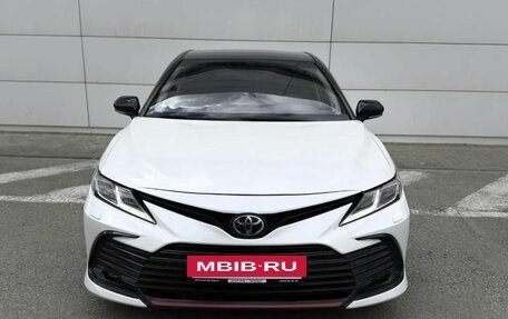 Toyota Camry, 2021 год, 3 228 000 рублей, 4 фотография