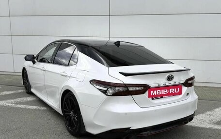 Toyota Camry, 2021 год, 3 228 000 рублей, 9 фотография