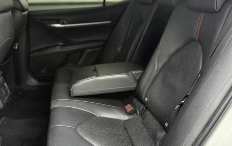 Toyota Camry, 2021 год, 3 228 000 рублей, 18 фотография