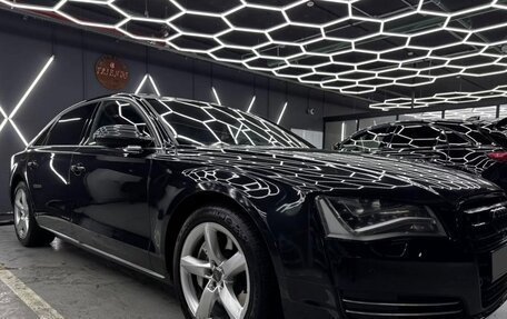 Audi A8, 2011 год, 1 850 000 рублей, 2 фотография