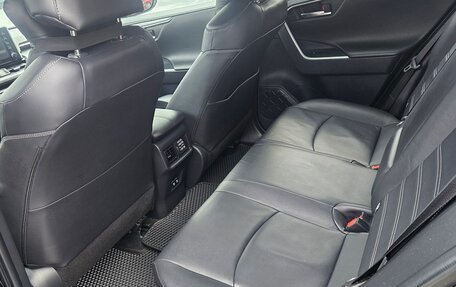 Toyota RAV4, 2021 год, 4 270 000 рублей, 6 фотография