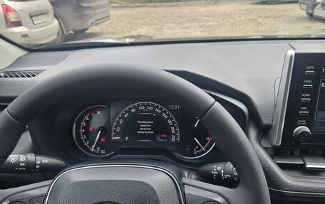 Toyota RAV4, 2021 год, 4 270 000 рублей, 8 фотография