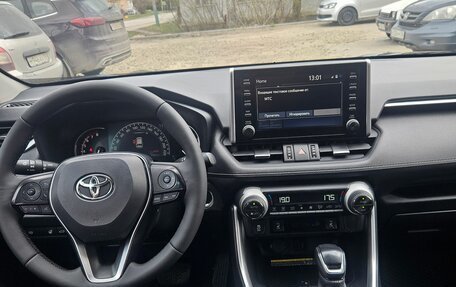 Toyota RAV4, 2021 год, 4 270 000 рублей, 7 фотография