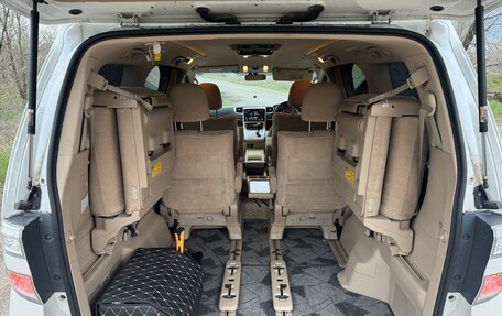 Toyota Vellfire I, 2010 год, 1 300 000 рублей, 8 фотография