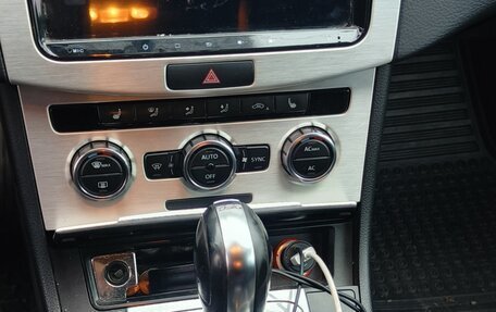 Volkswagen Passat B7, 2011 год, 1 000 000 рублей, 3 фотография