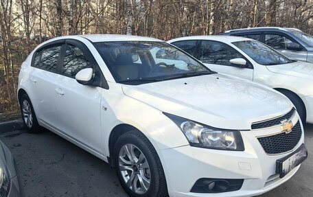 Chevrolet Cruze II, 2012 год, 690 000 рублей, 3 фотография