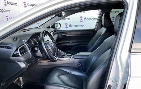 Toyota Camry, 2018 год, 2 770 000 рублей, 11 фотография