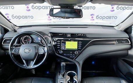 Toyota Camry, 2018 год, 2 770 000 рублей, 15 фотография