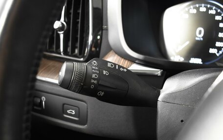 Volvo XC60 II, 2018 год, 3 553 900 рублей, 17 фотография