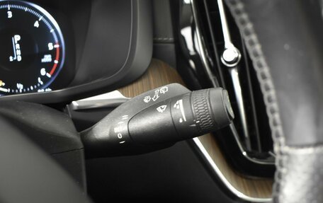 Volvo XC60 II, 2018 год, 3 553 900 рублей, 18 фотография