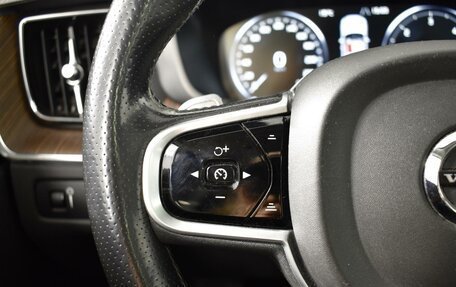 Volvo XC60 II, 2018 год, 3 553 900 рублей, 15 фотография