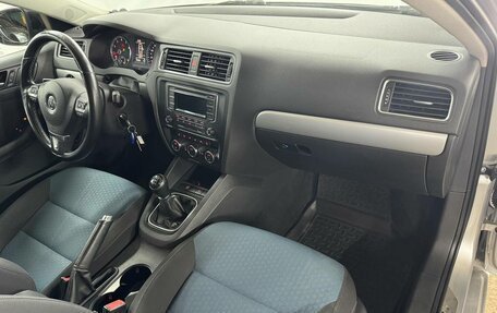 Volkswagen Jetta VI, 2013 год, 749 000 рублей, 12 фотография