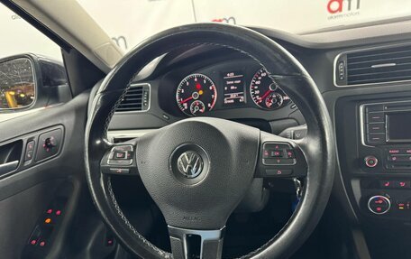 Volkswagen Jetta VI, 2013 год, 749 000 рублей, 13 фотография