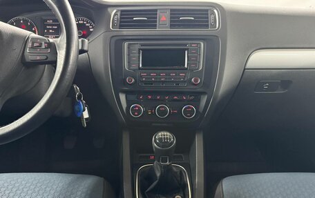 Volkswagen Jetta VI, 2013 год, 749 000 рублей, 15 фотография